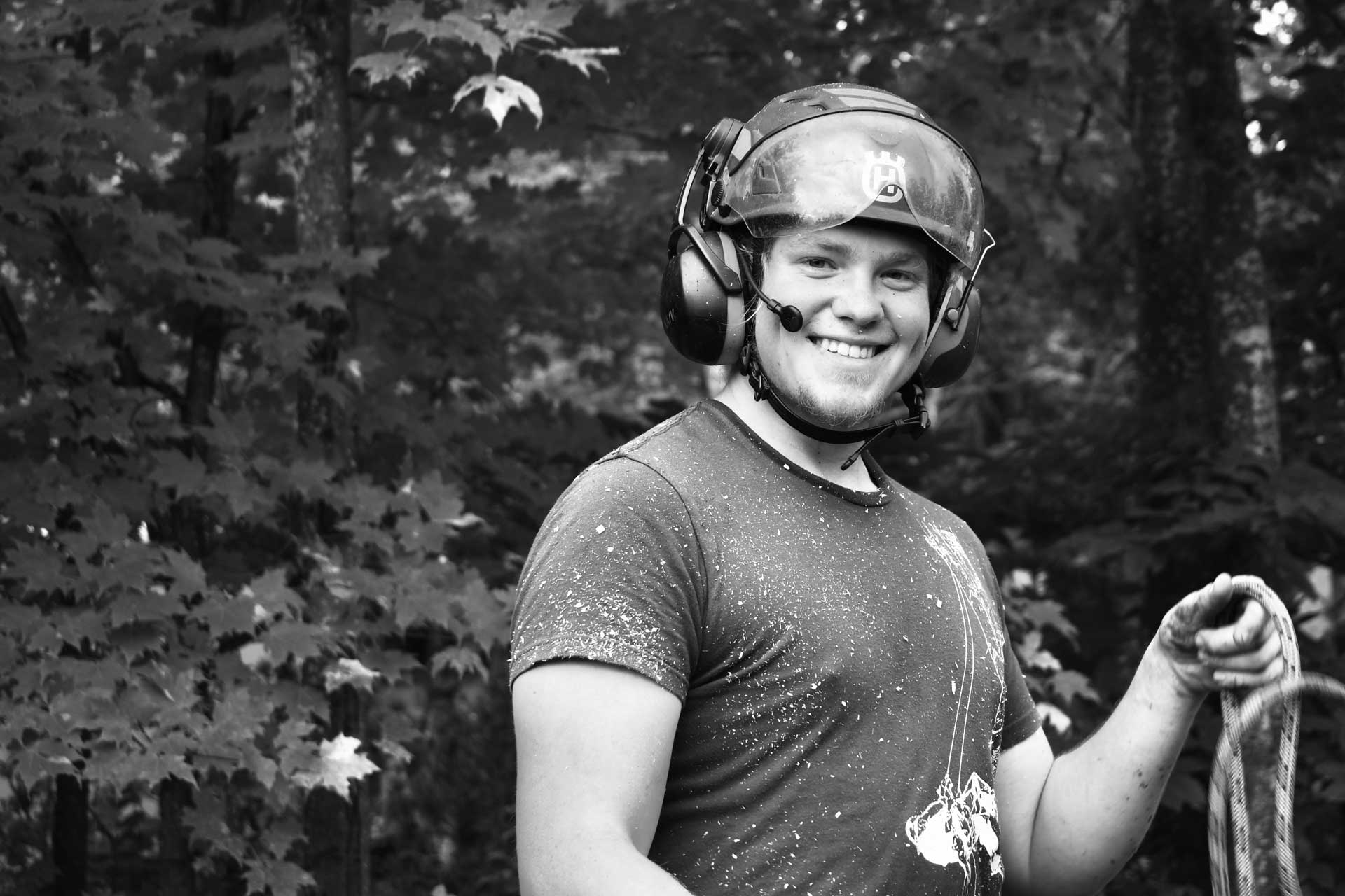 Certified Arborists 15 Certified Arborists 3